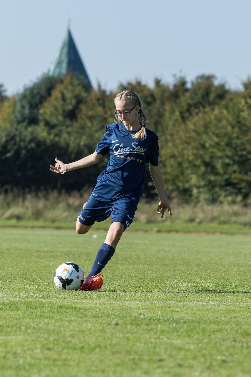 Bild 87 - B-Juniorinnen Krummesser SV - SV Henstedt Ulzburg : Ergebnis: 0:3